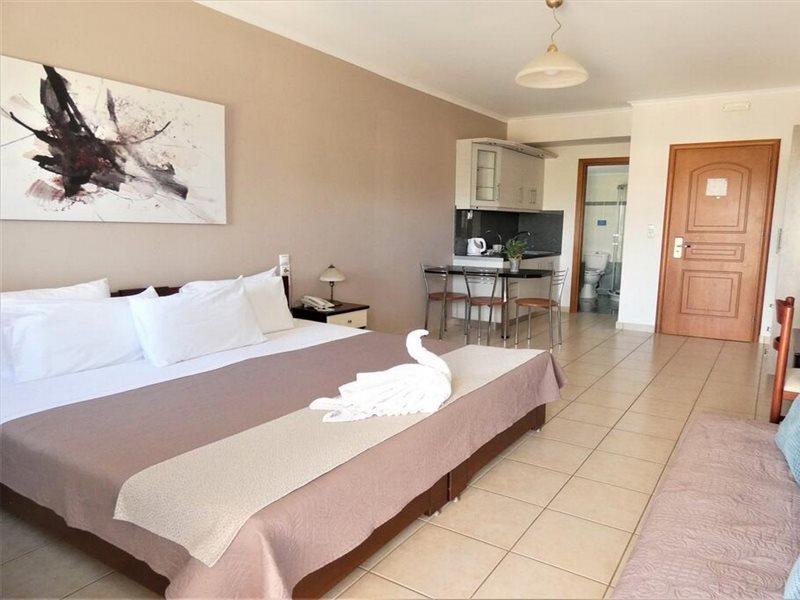 Lazaratos Hotel Kouvalata Esterno foto
